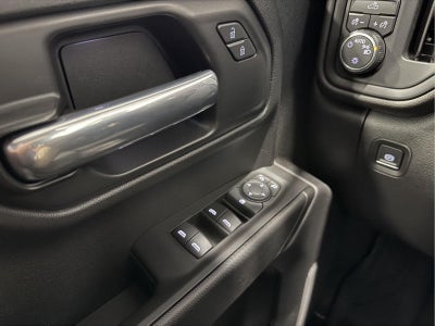 2021 Chevrolet Silverado 1500 4WD Double Cab Standard Bed Custom