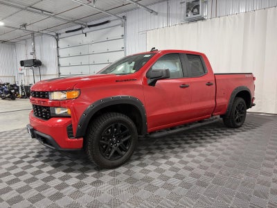 2021 Chevrolet Silverado 1500 4WD Double Cab Standard Bed Custom
