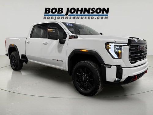2025 GMC Sierra 2500HD 4WD Crew Cab Standard Bed AT4