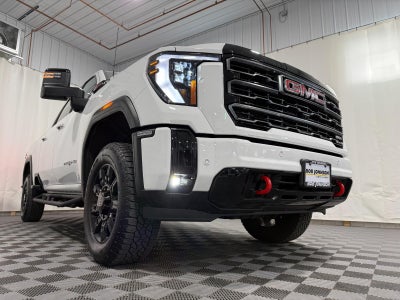 2025 GMC Sierra 2500HD 4WD Crew Cab Standard Bed AT4