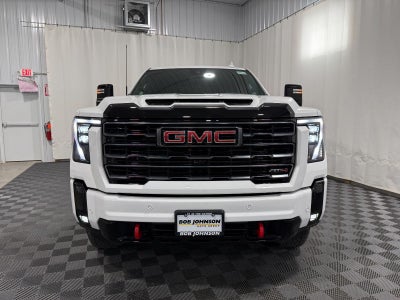 2025 GMC Sierra 2500HD 4WD Crew Cab Standard Bed AT4