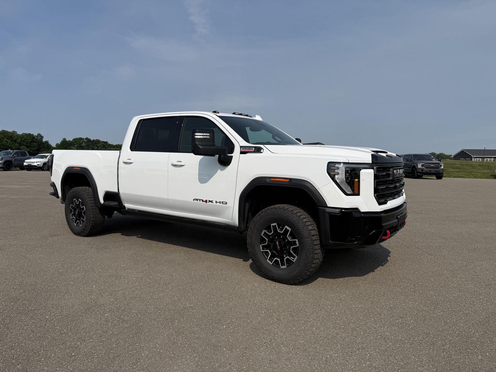 2025 GMC Sierra 2500HD Crew Cab, Standard Bed, AT4X, 4WD