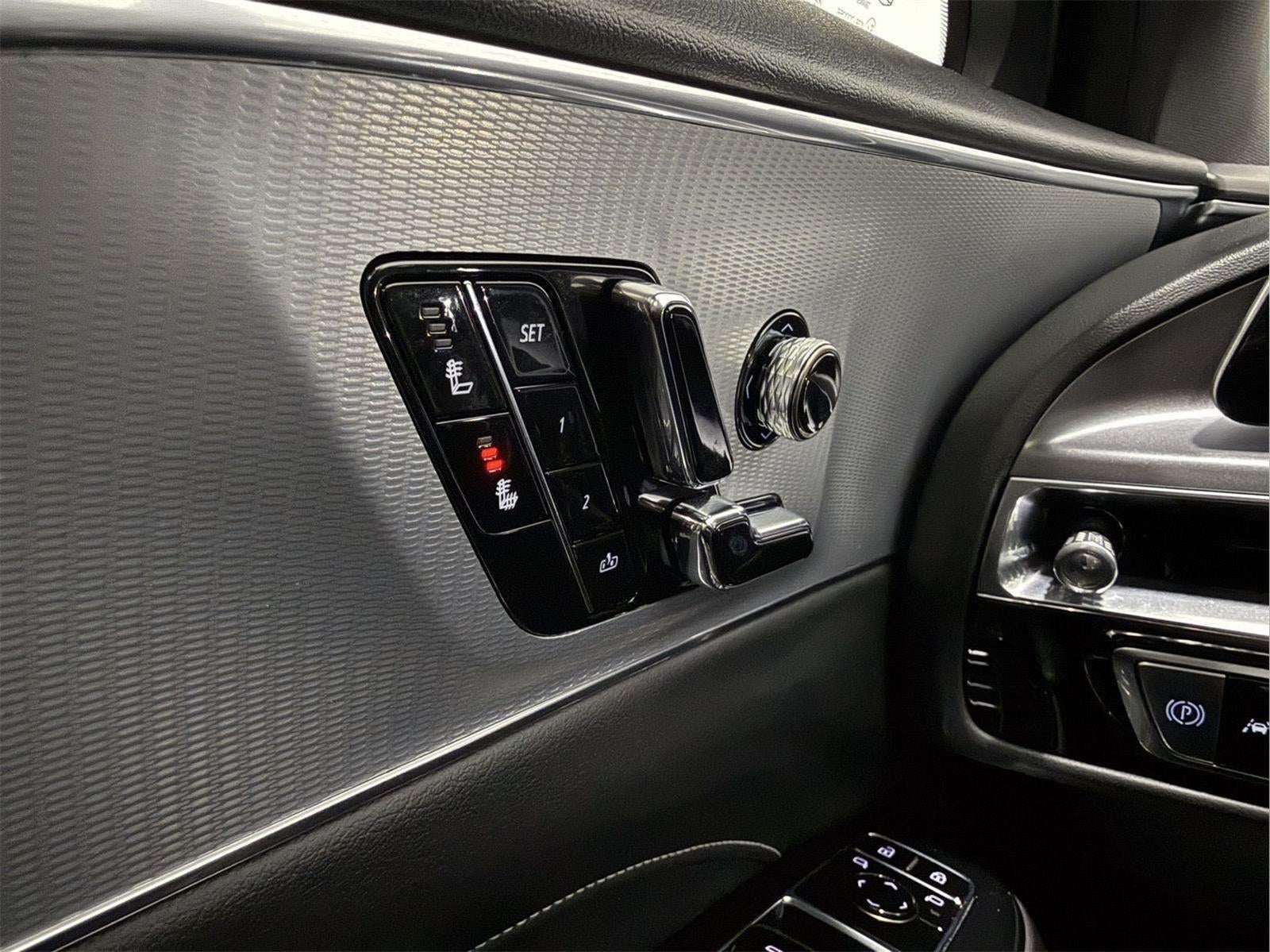 2024 Cadillac LYRIQ Tech RWD