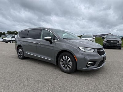 2023 Chrysler Pacifica Hybrid Limited
