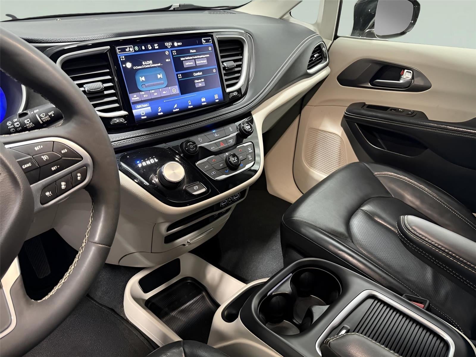 2022 Chrysler Pacifica Touring L AWD