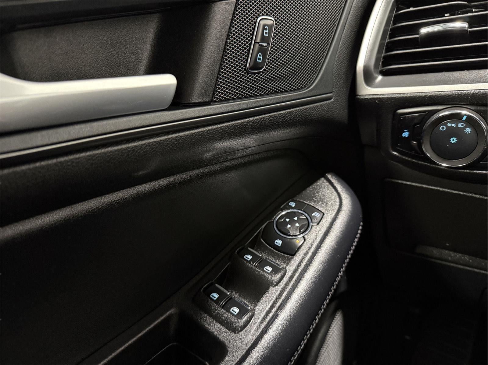 2024 Ford Edge SE
