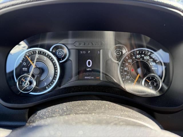 2021 RAM 2500 Tradesman Crew Cab 4x4 6'4' Box