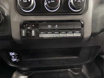 2024 RAM 2500 Tradesman Crew Cab 4x4 6'4' Box