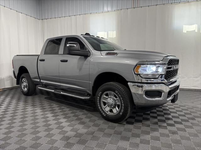 2024 RAM 2500 Tradesman Crew Cab 4x4 6'4' Box