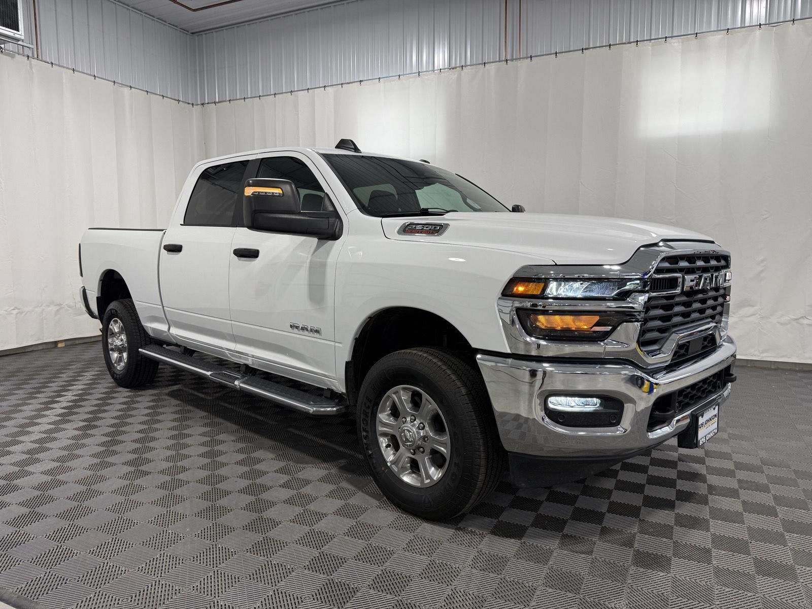 2026 RAM 2500 Big Horn Crew Cab 4x4 6'4' Box