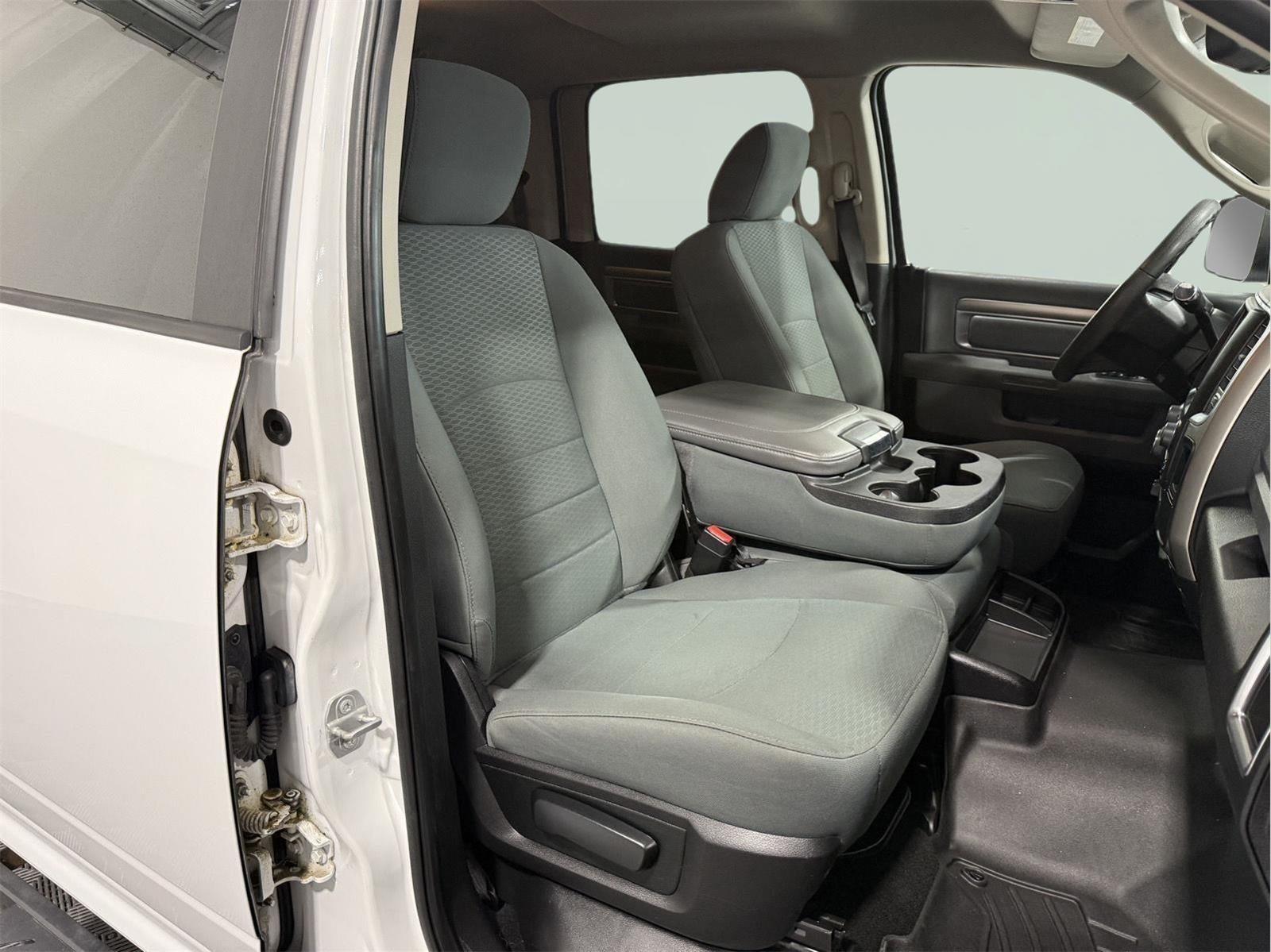 2018 RAM 2500 SLT Crew Cab 4x4 6'4' Box