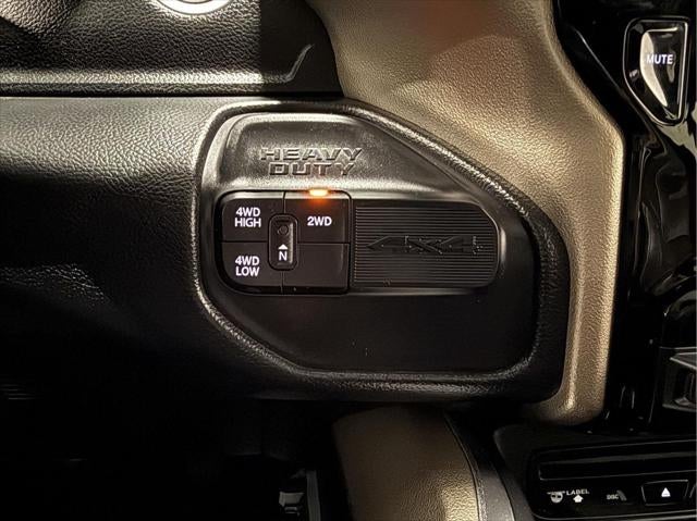2019 RAM 2500 Laramie Crew Cab 4x4 6'4' Box