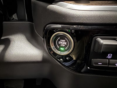 2025 GMC Sierra 1500 4WD Crew Cab Short Box Elevation with 3VL