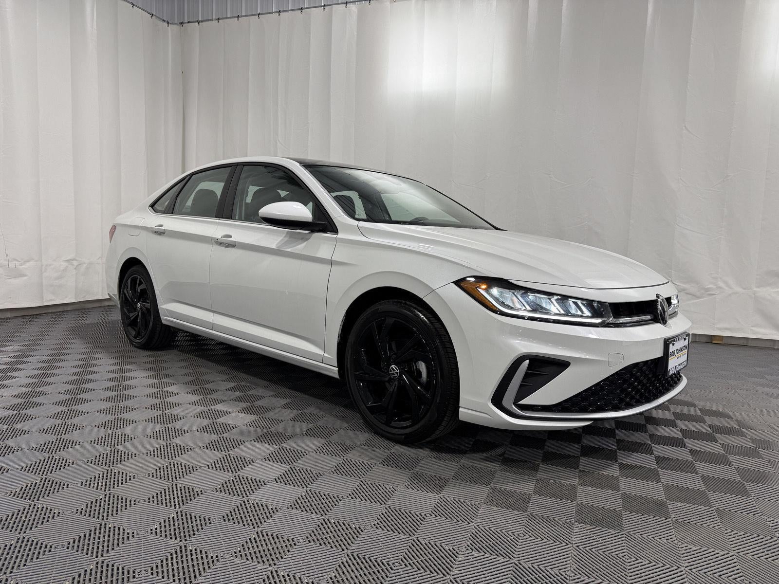 2025 Volkswagen Jetta 1.5T SE