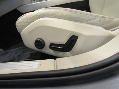 2023 Volvo S60 B5 Plus Dark Theme