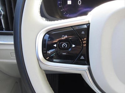 2023 Volvo S60 B5 Plus Dark Theme