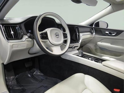 2023 Volvo S60 B5 Plus Dark Theme