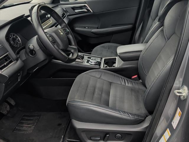 2022 Mitsubishi Outlander SE Launch Edition S-AWC