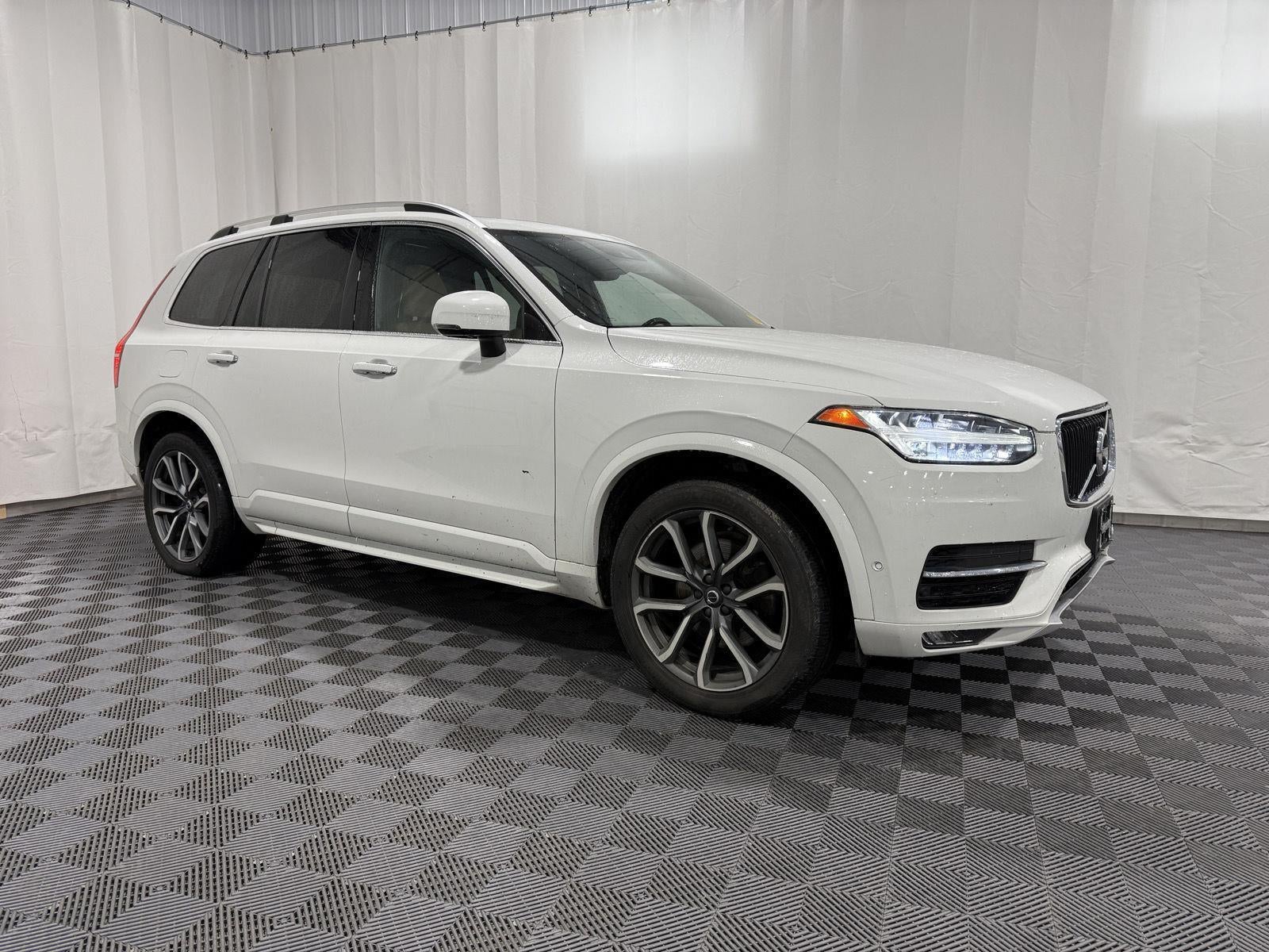 2018 Volvo XC90 T6 Momentum