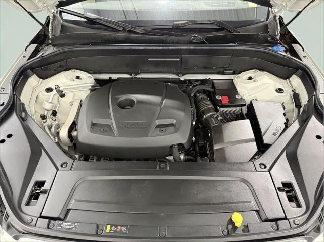 2018 Volvo XC90 T6 Momentum