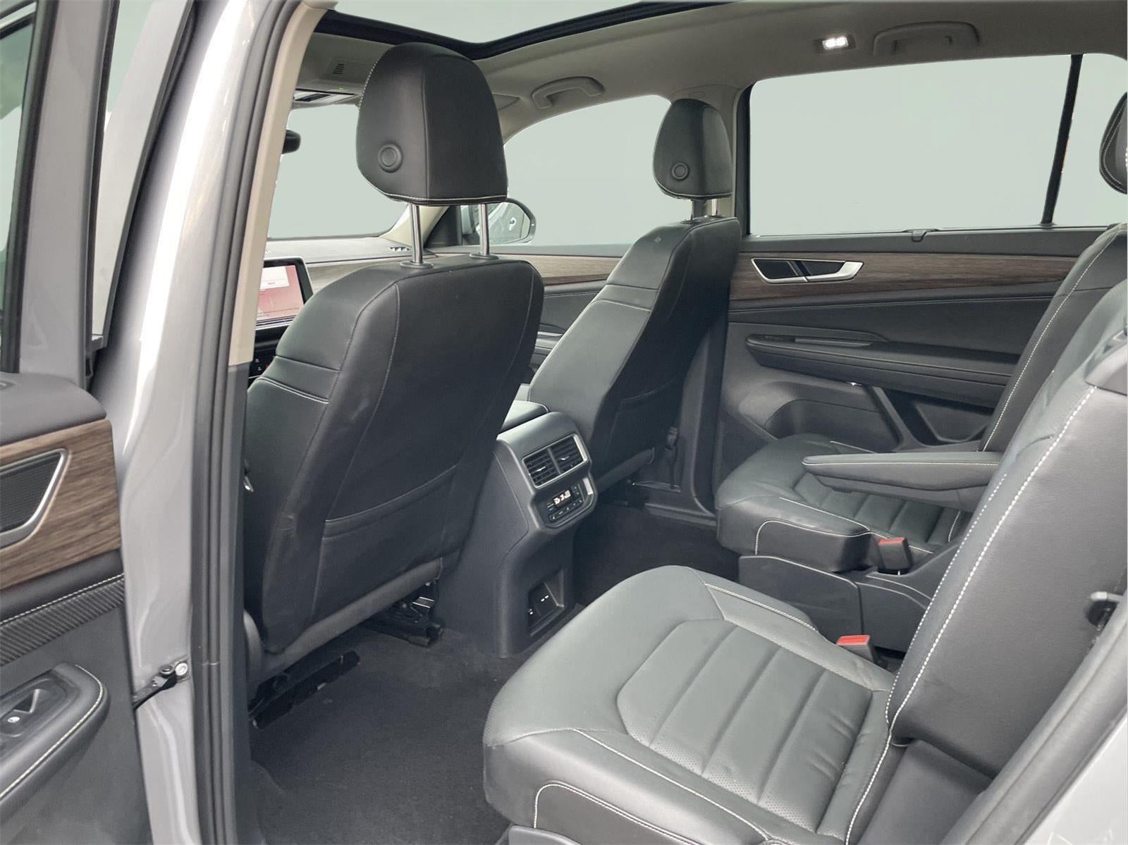 2025 Volkswagen Atlas 2.0T SEL