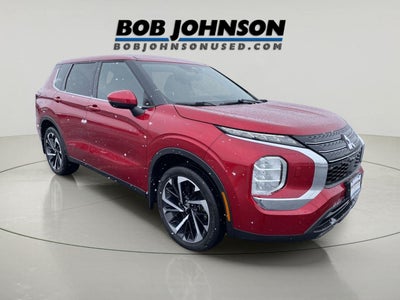 2022 Mitsubishi Outlander ES