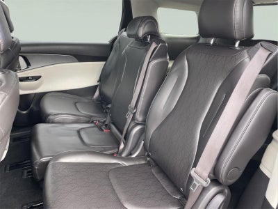 2023 Kia Carnival LX