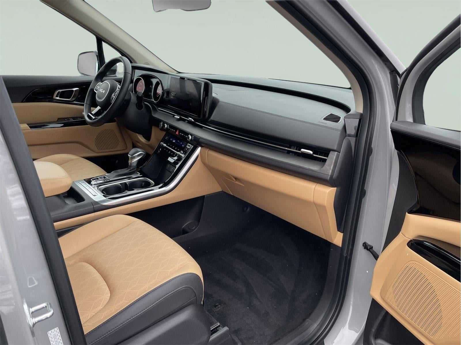 2023 Kia Carnival EX