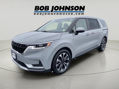 2023 Kia Carnival EX