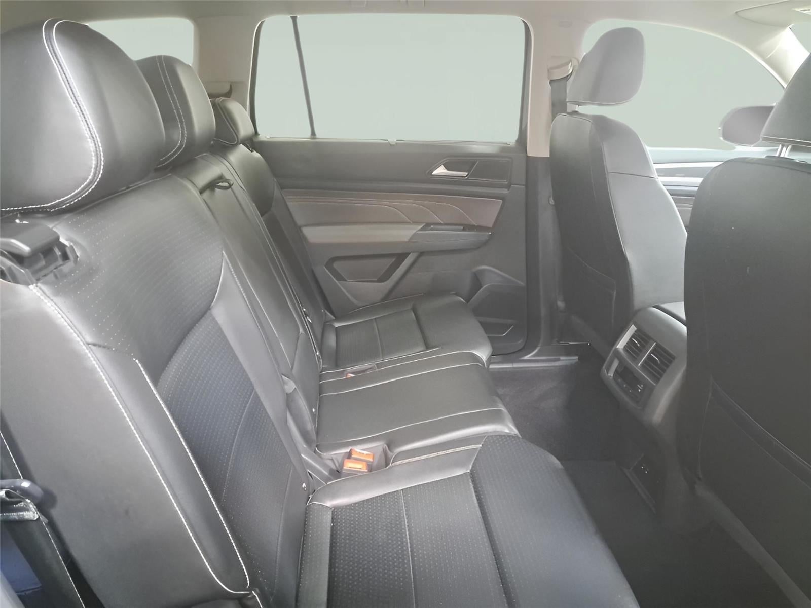 2021 Volkswagen Atlas 3.6L V6 SE w/Technology R-Line